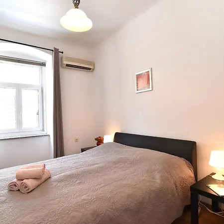Apartman Stross *